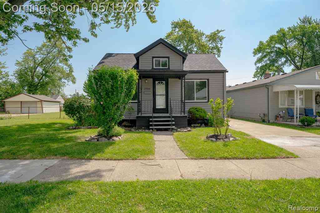 Homes For Sale - 27500 Tighe Street <br/> Roseville, MI 48066