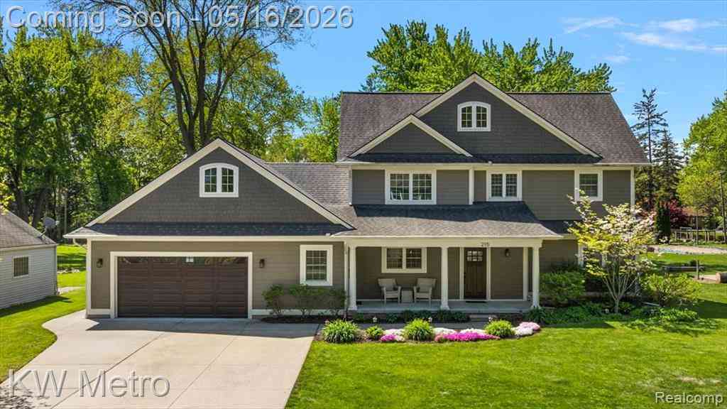 Homes For Sale - 215 Lexington Boulevard <br/> Royal Oak, MI 48073