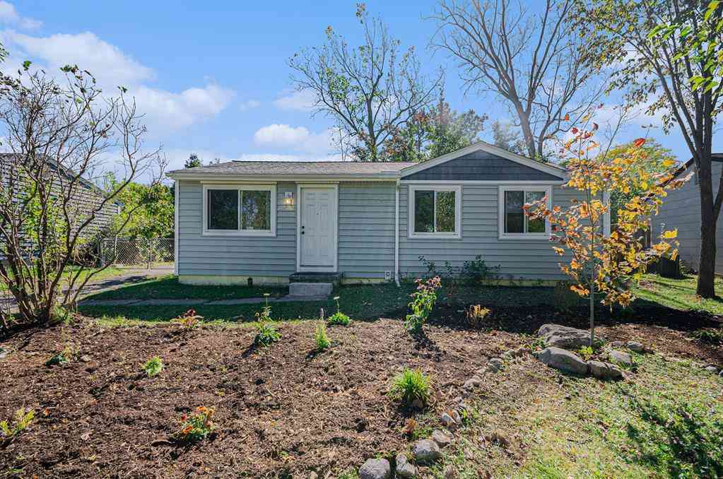 Homes For Rent - 4 Burlingame Court <br/> Ann Arbor, MI 48108
