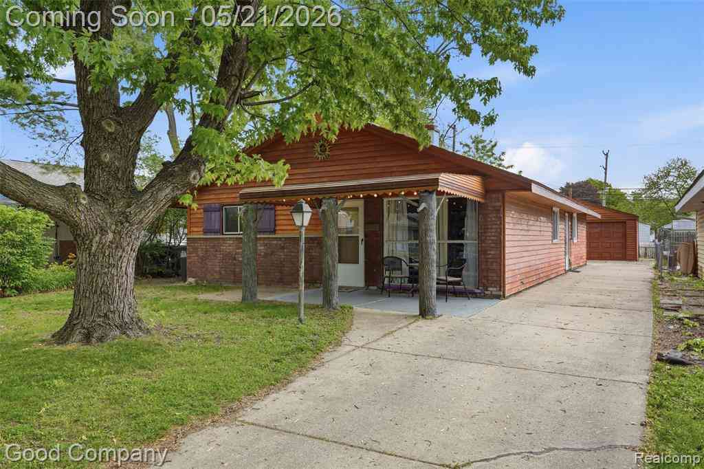 Homes For Sale - 8003 William Street <br/> Taylor, MI 48180