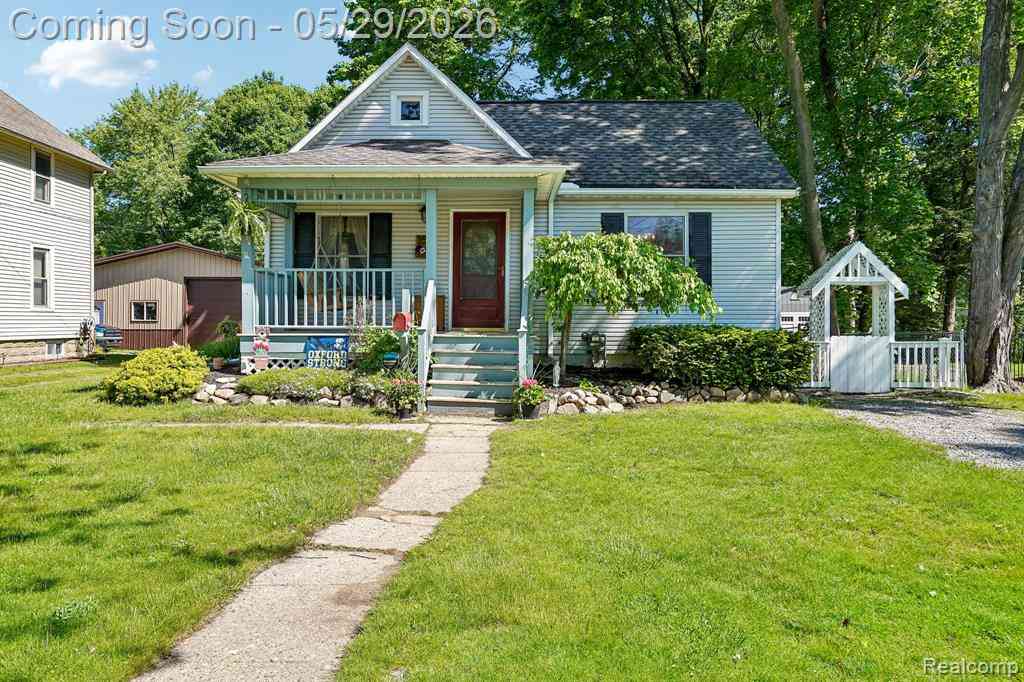 Homes For Sale - 157 East Street <br/> Oxford, MI 48371