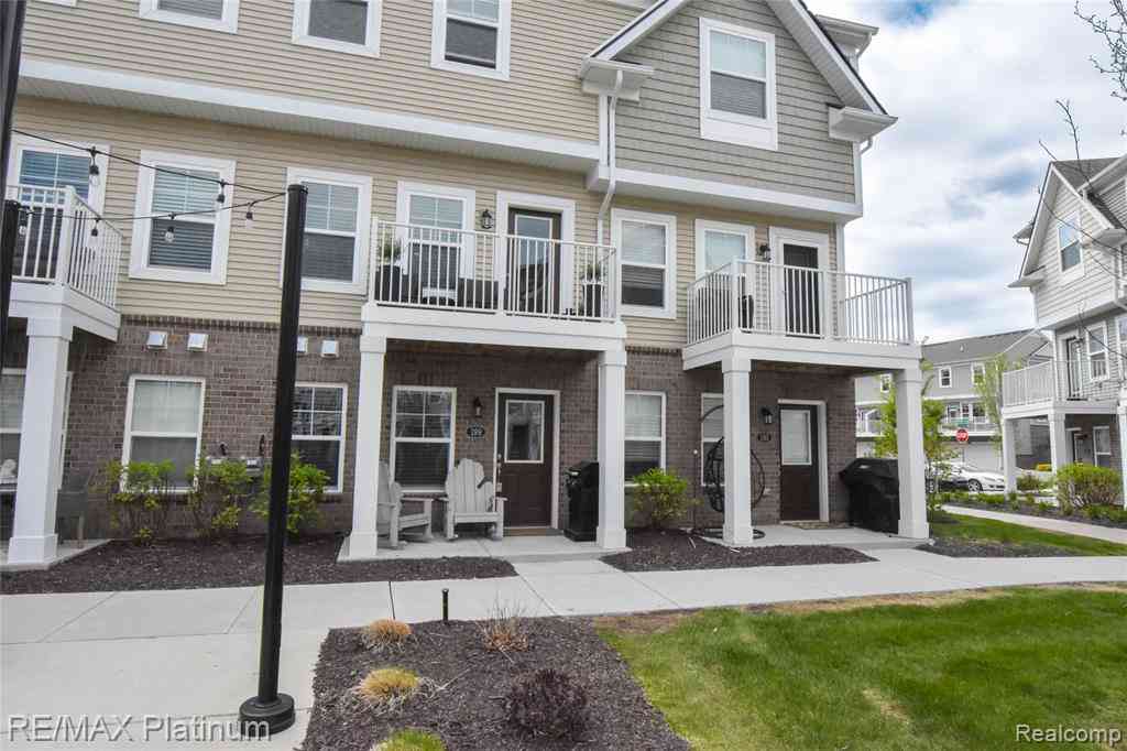 Condo For Sale - 199 Katie Lane <br/> Brighton, MI 48116