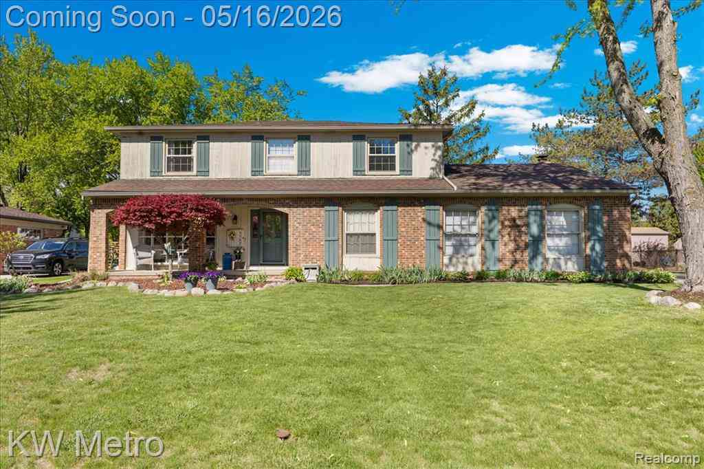 Homes For Sale - 5757 Folkstone Drive <br/> Troy, MI 48085