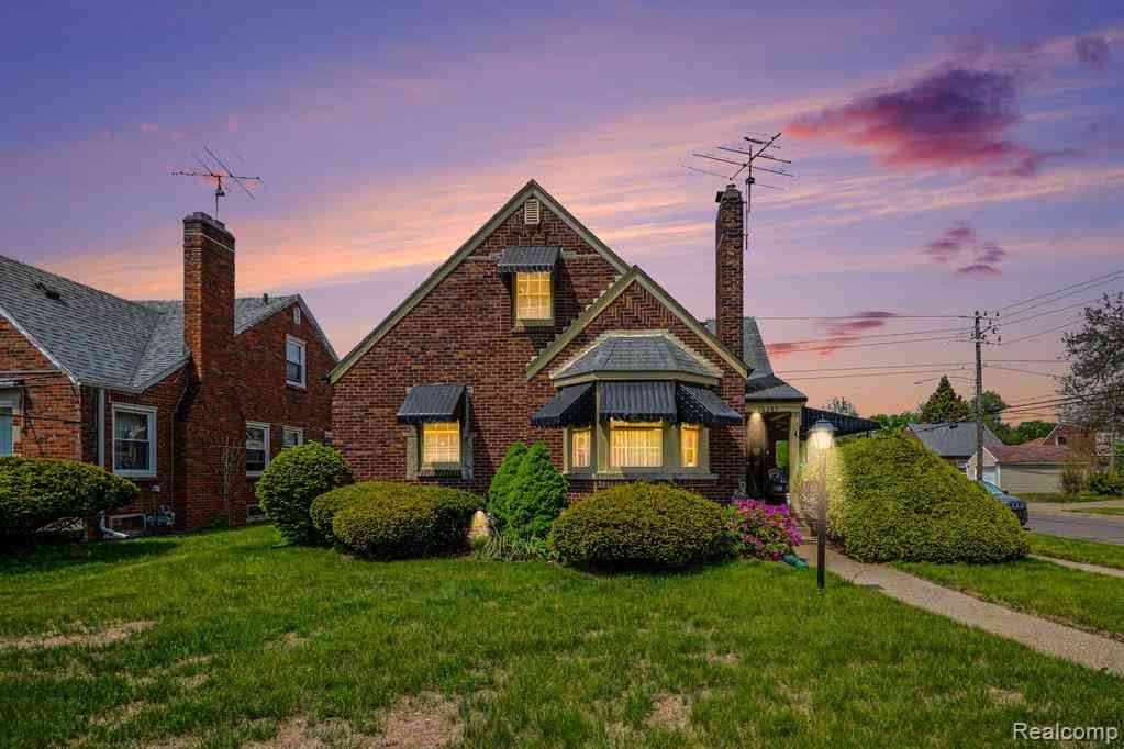 Homes For Sale - 16247 Mansfield Street <br/> Detroit, MI 48235