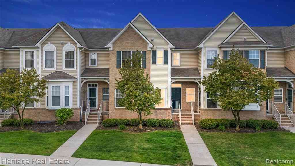 Condo For Sale - 3108 Paradise Trail  #33<br/> Oxford, MI 48371