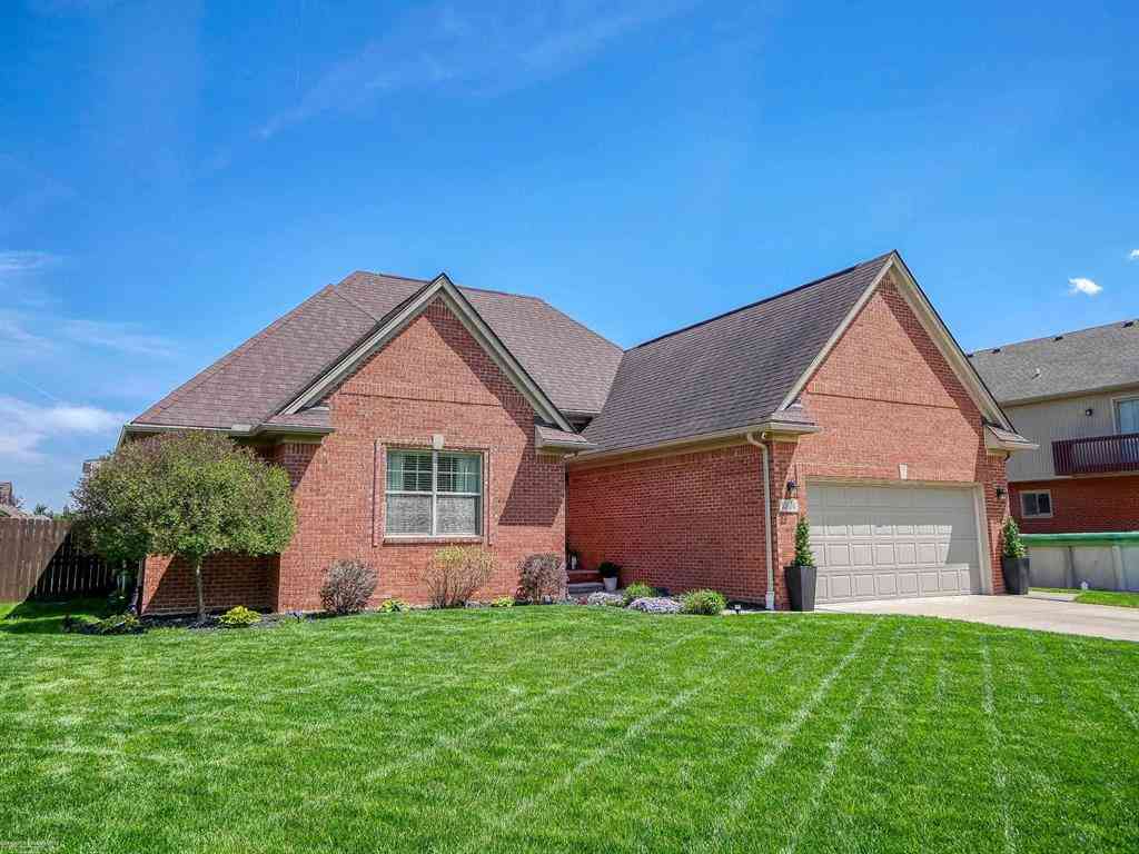 Homes For Sale - 53100 Kakos Drive <br/> Macomb County, Chesterfield, MI 48051