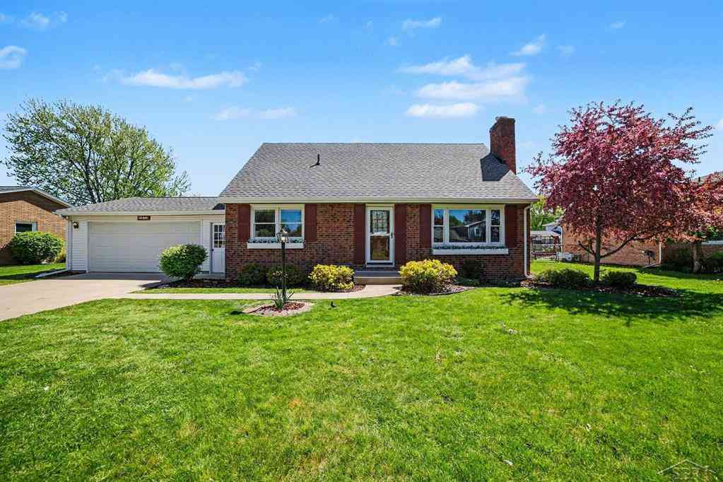 Homes For Sale - 4273 S Wayside Drive <br/> Saginaw, MI 48603