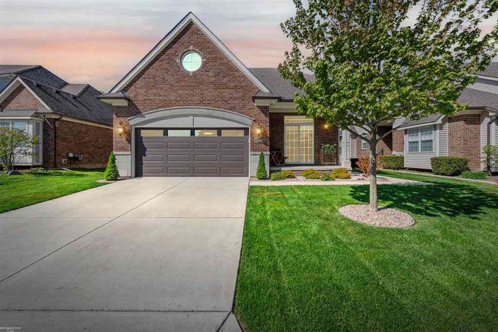 Condo For Sale - 21186 Lilac Lane <br/> Clinton Township, MI 48036