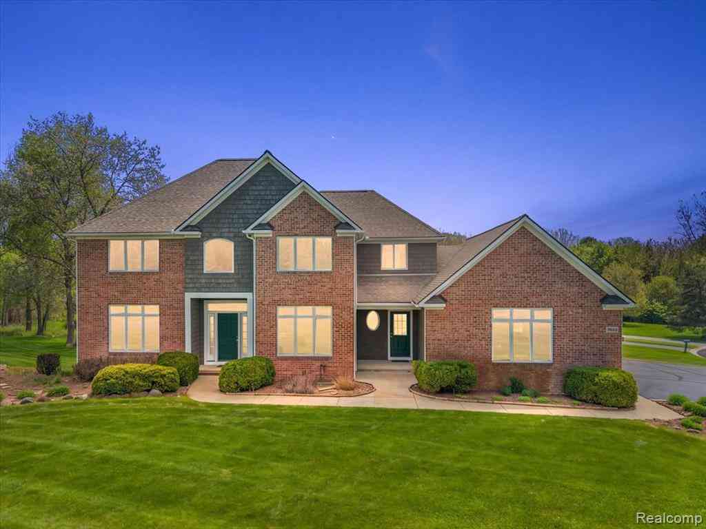 Homes For Sale - 7633 Blue Gentian Court <br/> Dexter, MI 48130