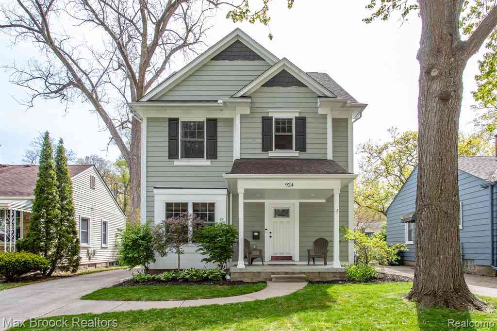 Homes For Sale - 924 N Maple Avenue <br/> Royal Oak, MI 48067