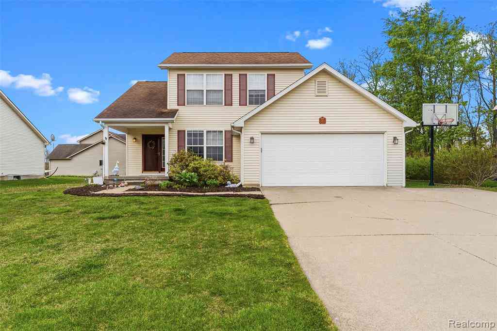Homes For Sale - 1265 Theresa Drive <br/> Fenton, MI 48430