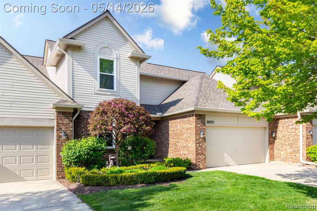 Condo For Sale - 20725 Kenmare Drive <br/> Macomb, MI 48044