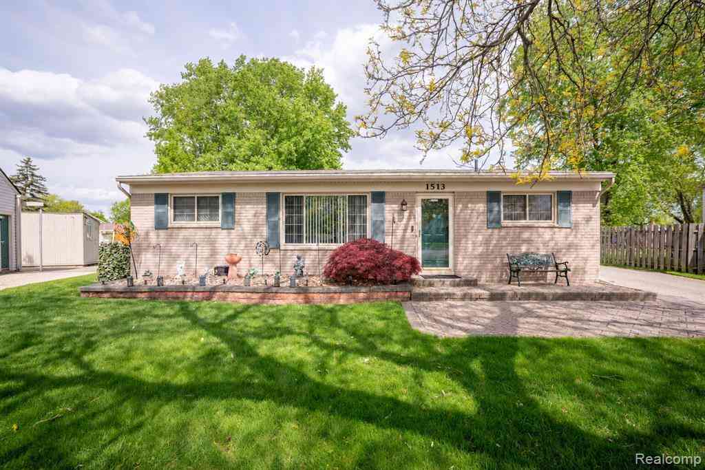 Homes For Sale - 1513 Rustic Ridge Road <br/> Canton, MI 48188