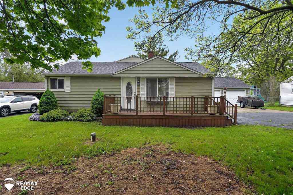 Homes For Sale - 6120 Surrey Lane <br/> Genesee County, Burton, MI 48519