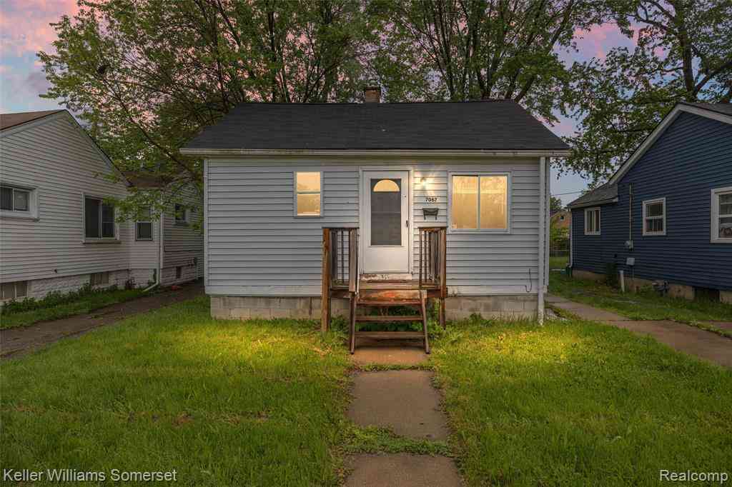 Homes For Sale - 7067 Studebaker Avenue <br/> Warren, MI 48091