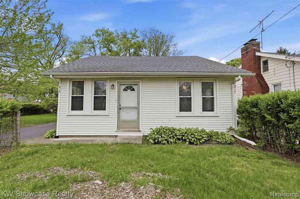 Homes For Sale - 215 Endwell Street <br/> Novi, MI 48377