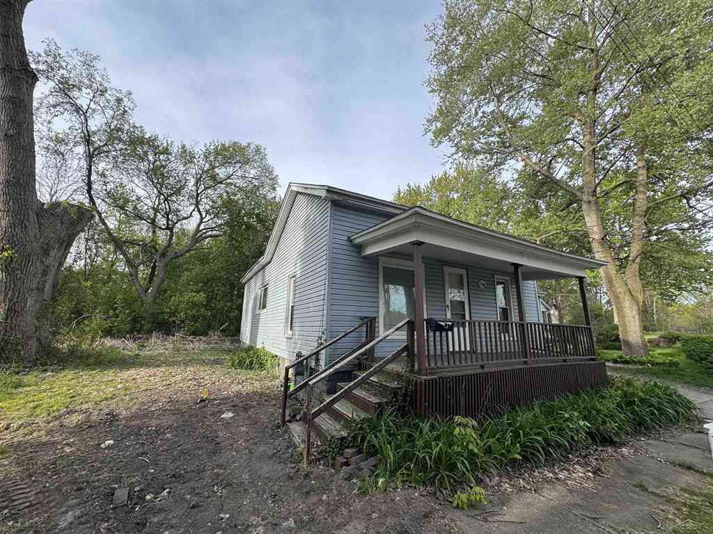 Homes For Sale - 1338 Sears Street <br/> Saginaw, MI 48601