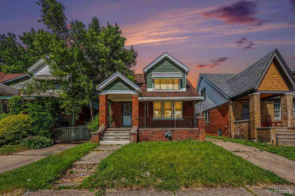 Homes For Sale - 19539 Hickory Street <br/> Detroit, MI 48205