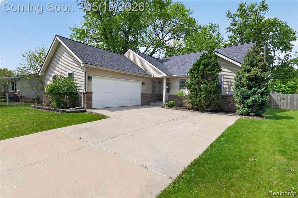 Homes For Sale - 2131 N Norma Street <br/> Westland, MI 48185