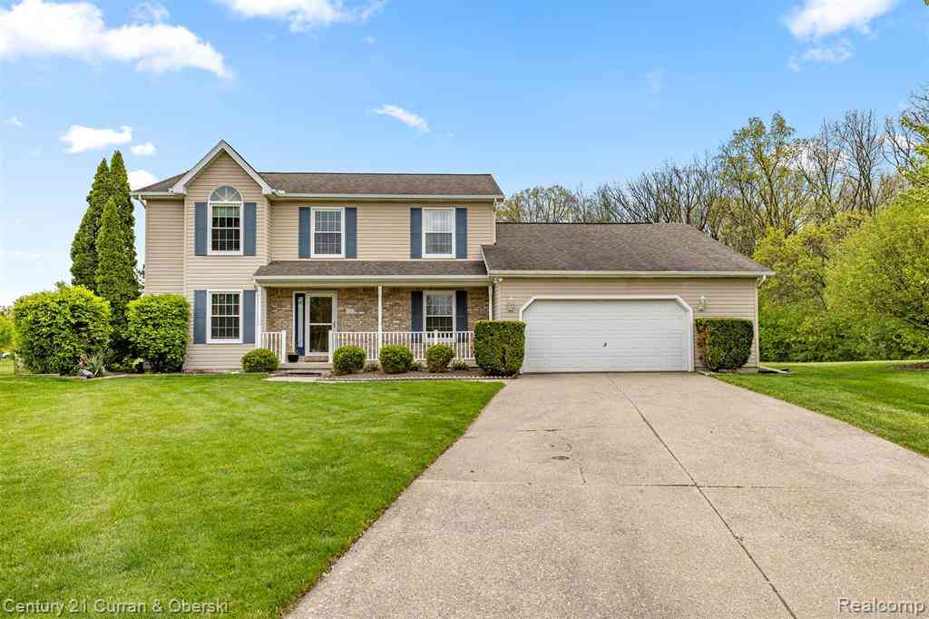 Homes For Sale - 1256 Wedgewood Circle <br/> Saline, MI 48176
