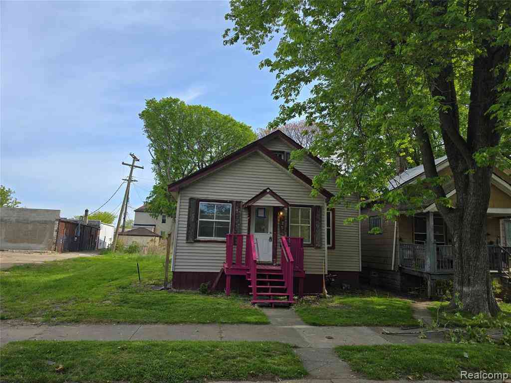Homes For Sale - 15 E Goodell  <br/> Ecorse, MI 48229