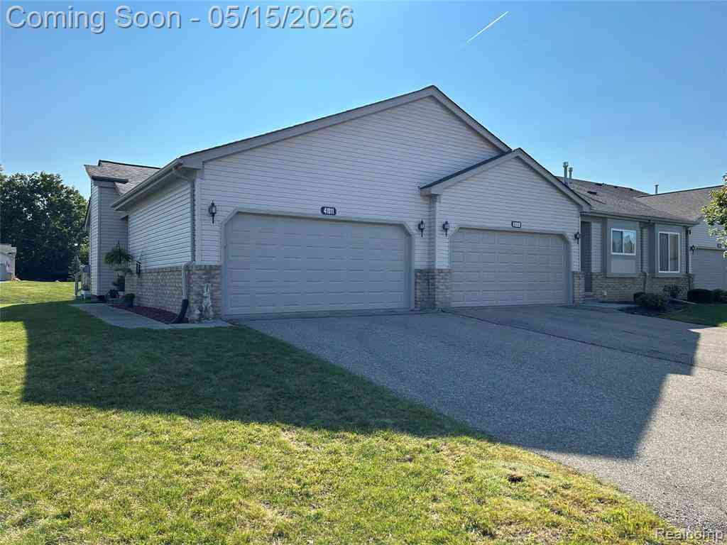 Condo For Sale - 41011 Williams Street  #246<br/> Grand Blanc, MI 48439