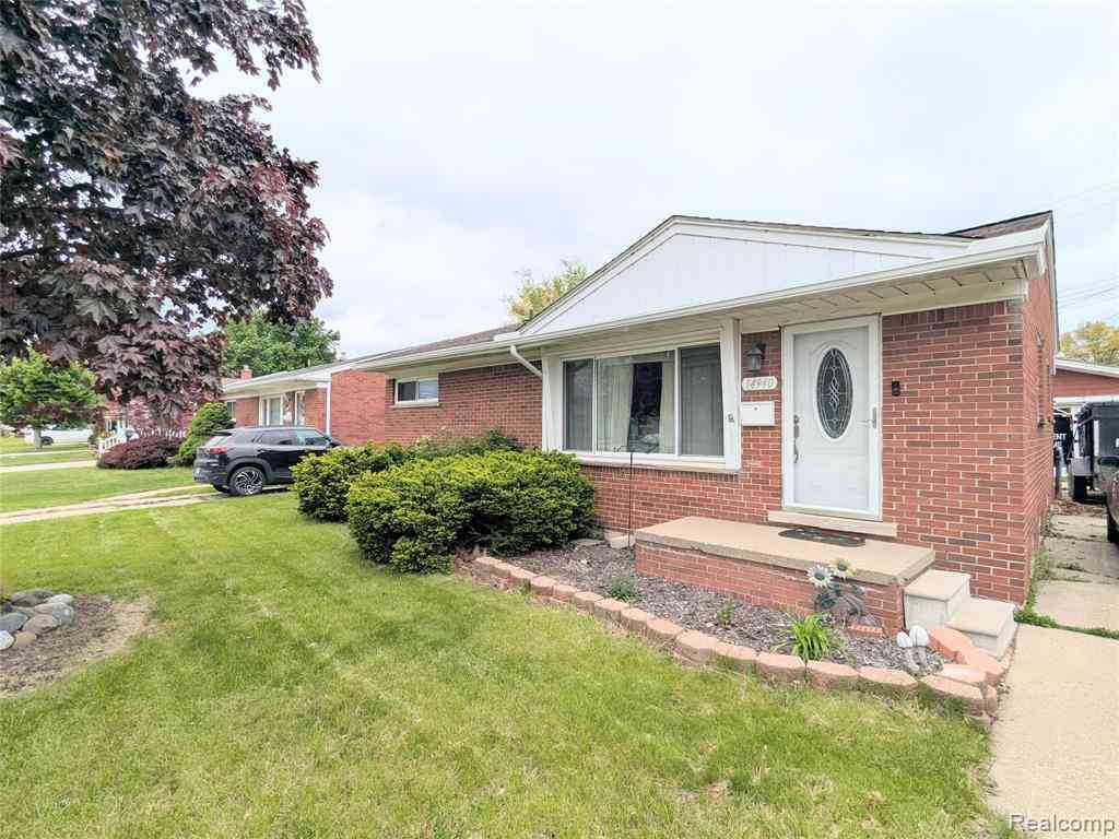 Homes For Sale - 14940 Pennsylvania Road <br/> Southgate, MI 48195