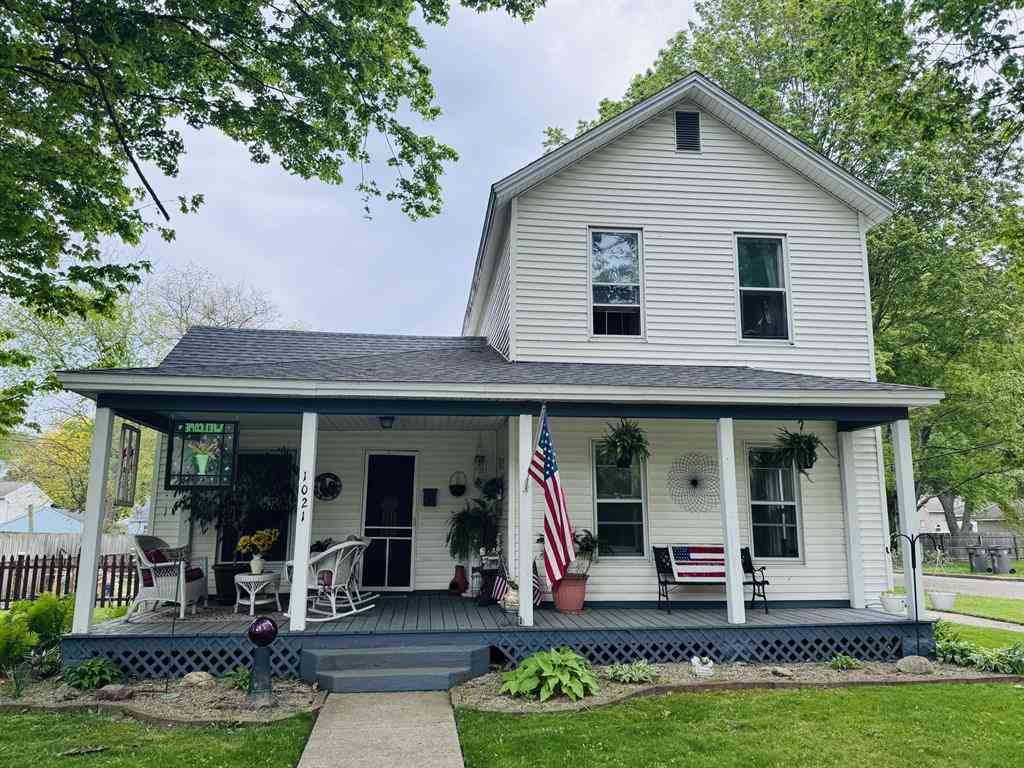 Homes For Sale - 1021 Sycamore Street <br/> Niles, MI 49120