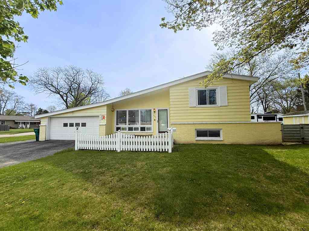 Homes For Sale - 420 Dale Street <br/> Flushing, MI 48433