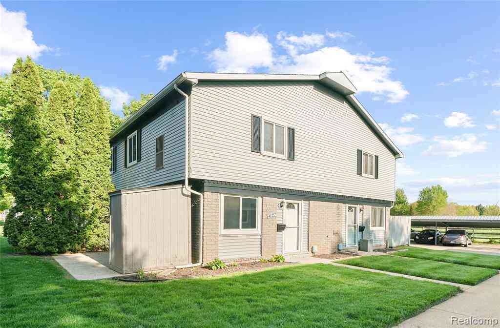 Condo For Sale - 41257 S Woodbury Green Drive <br/> Belleville, MI 48111