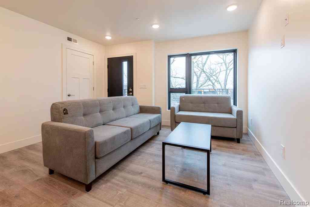 Condo For Rent - 911 S Main Street <br/> Ann Arbor, MI 48104