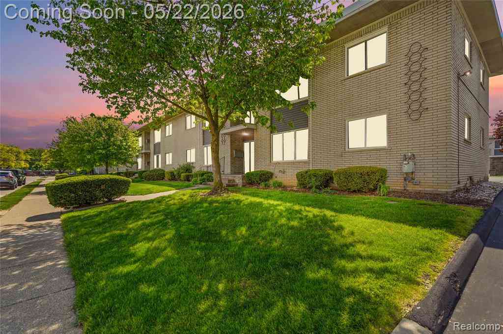 Condo For Sale - 4839 Mansfield Avenue  #G7<br/> Royal Oak, MI 48073