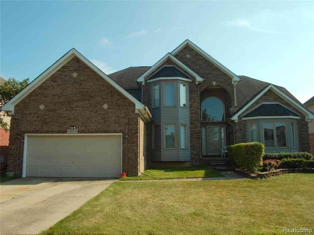 Homes For Sale - 16938 Country Club Drive <br/> Macomb, MI 48042