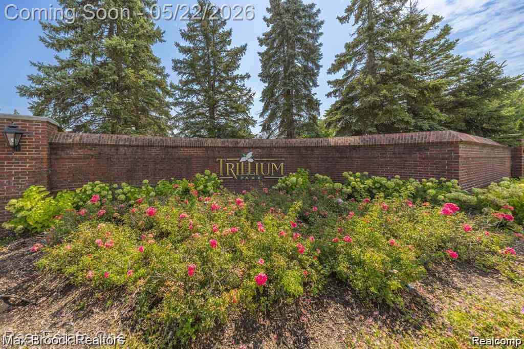 Condo For Sale - 1102 Abigail Court <br/> Walled Lake, MI 48390