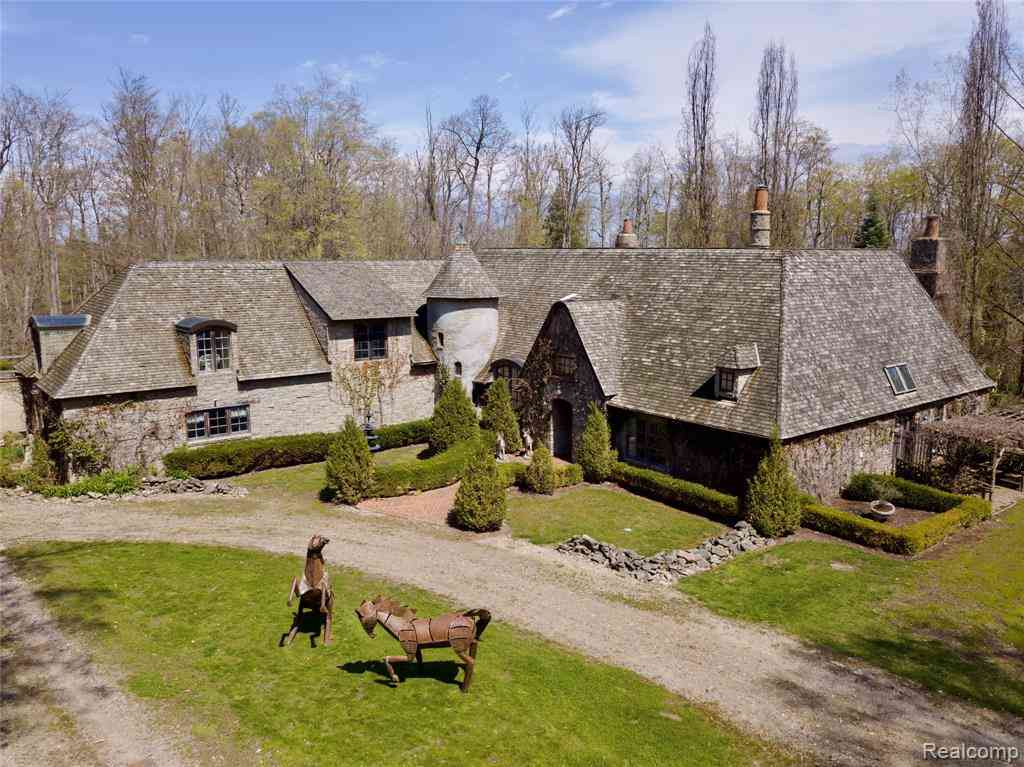 Homes For Sale - 3625 Maple Grove Road <br/> Sanilac County, Deckerville, MI 48427