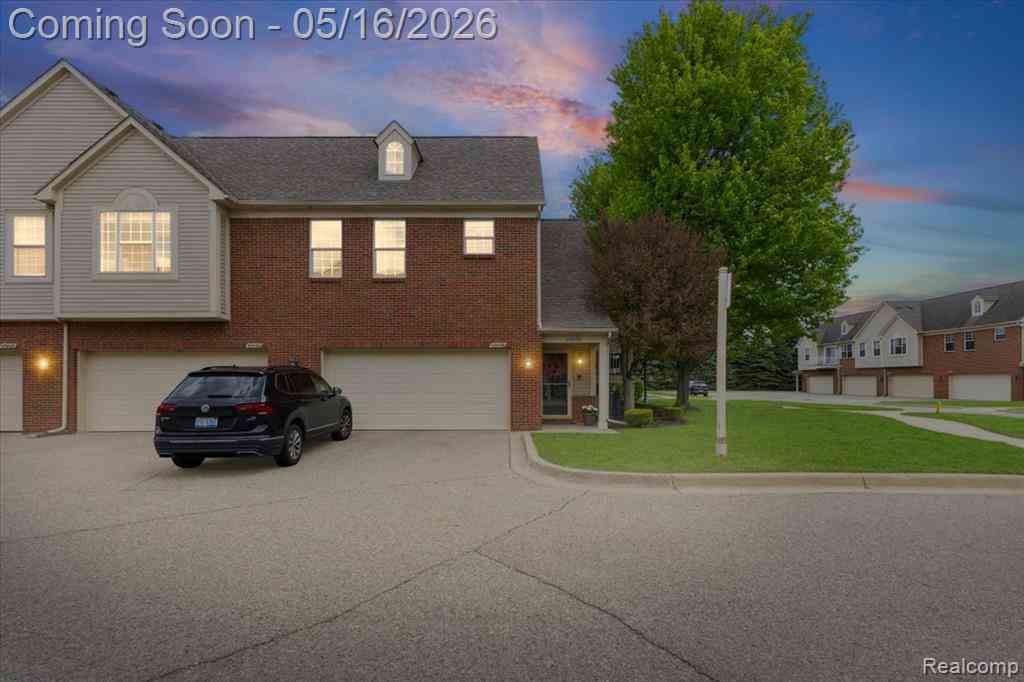Condo For Sale - 43456 Pendleton Circle <br/> Sterling Heights, MI 48313