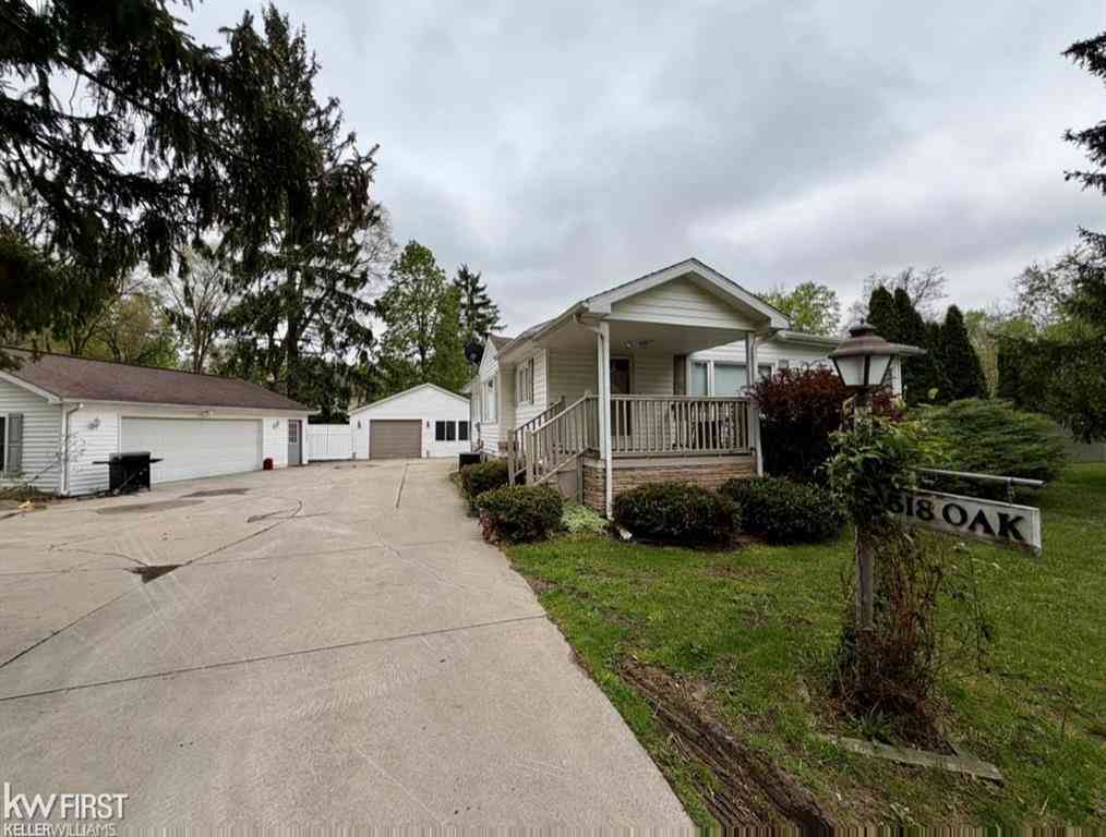 Homes For Sale - 518 Oak Street <br/> Genesee County, Mount Morris, MI 48458