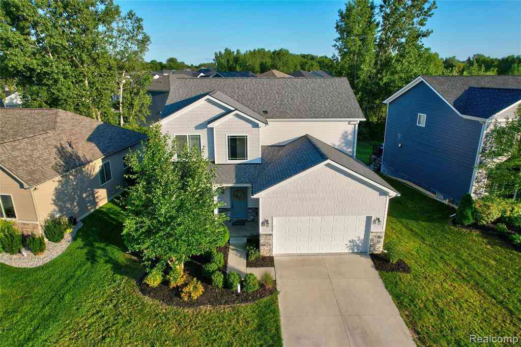Homes For Rent - 320 Hidden River E  <br/> Holly, MI 48442