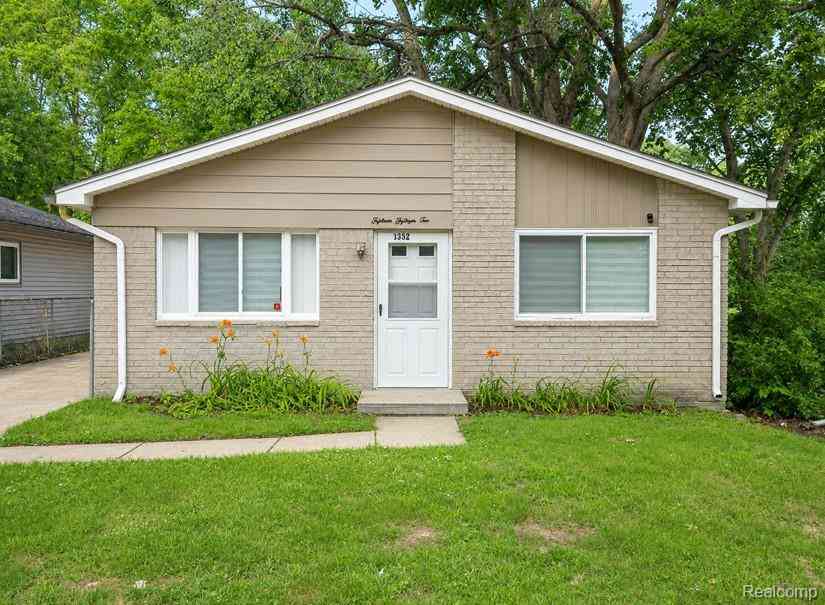 Homes For Sale - 15152 Mcguire Street <br/> Wayne County, Taylor, MI 48180
