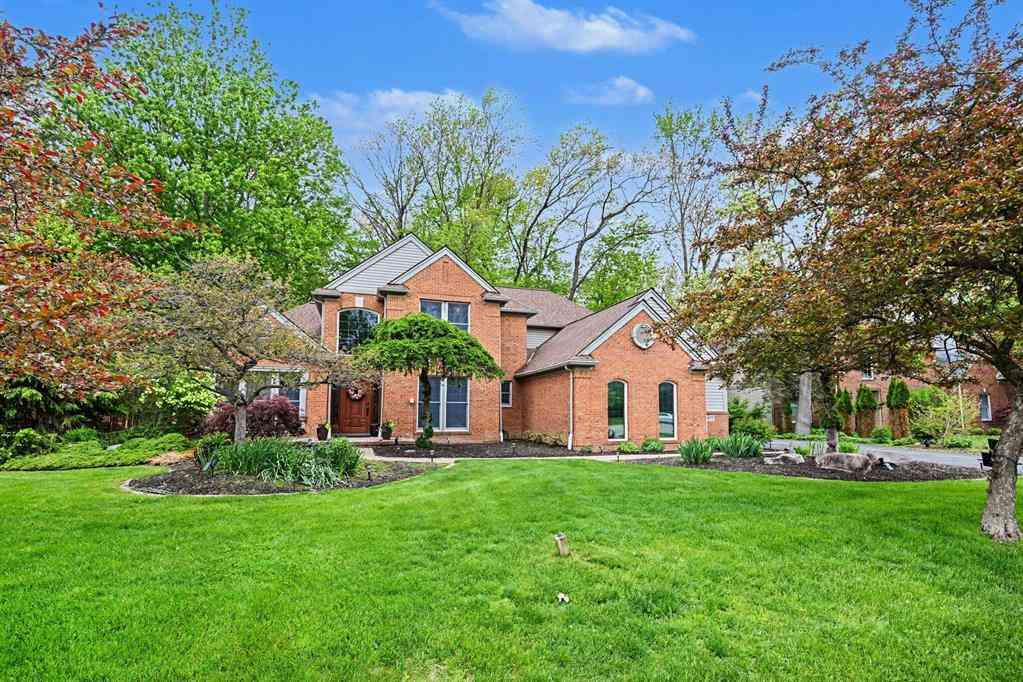 Homes For Sale - 1577 Tree Side Court <br/> Ann Arbor, MI 48108