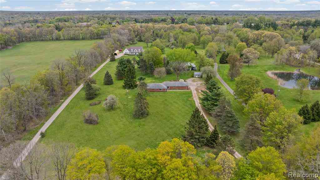 Homes For Sale - 700 Townsend Road <br/> Leonard, MI 48367
