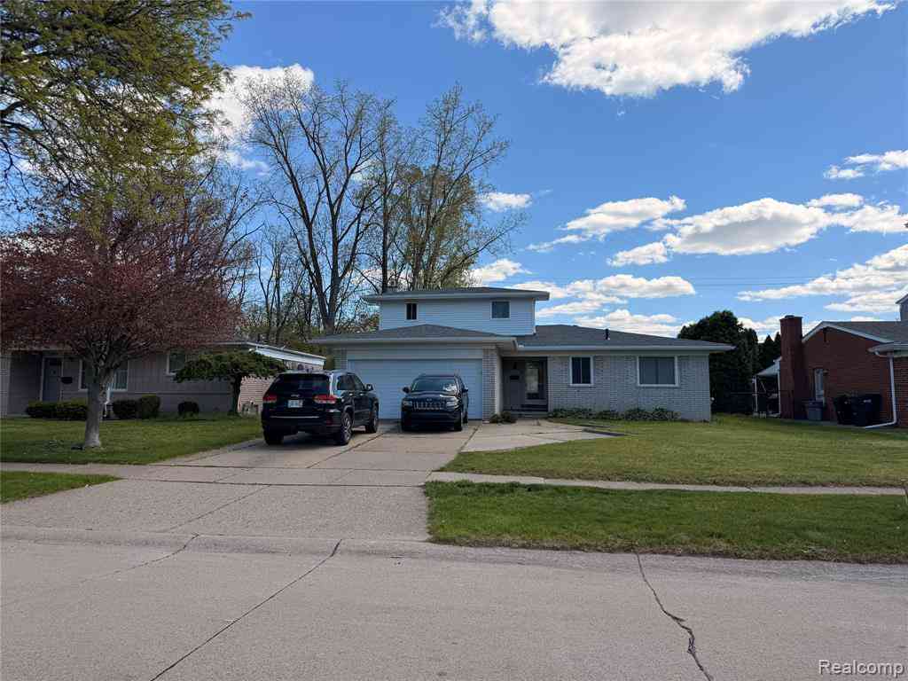 Homes For Sale - 12224 EL CAMINO DR El Camino Drive <br/> Sterling Heights, MI 48312