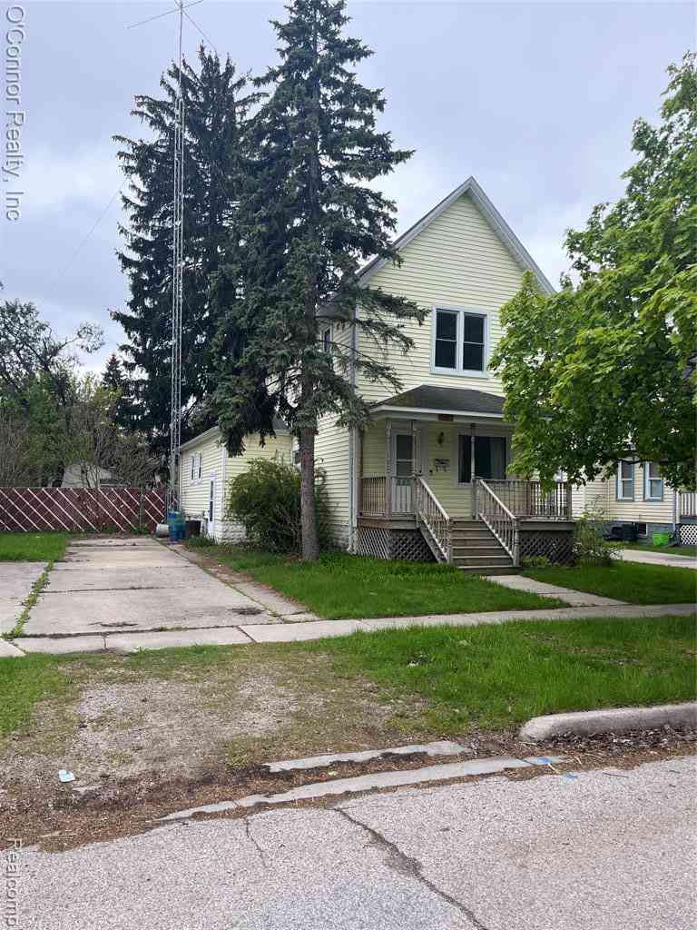 Homes For Sale - 1124 Pine Street <br/> Port Huron, MI 48060