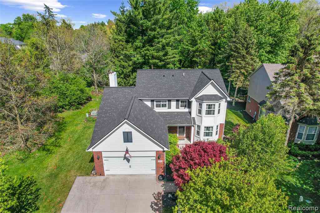 Homes For Sale - 25951 Abbey Drive <br/> Novi, MI 48374