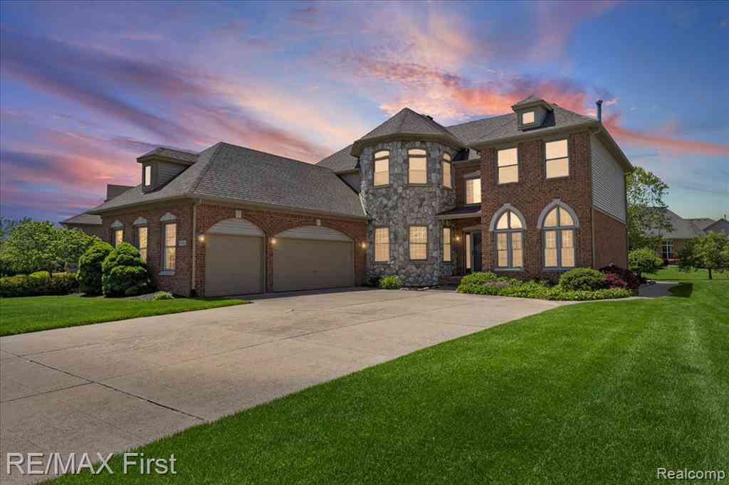 Homes For Sale - 48241 Century Drive <br/> Macomb, MI 48044