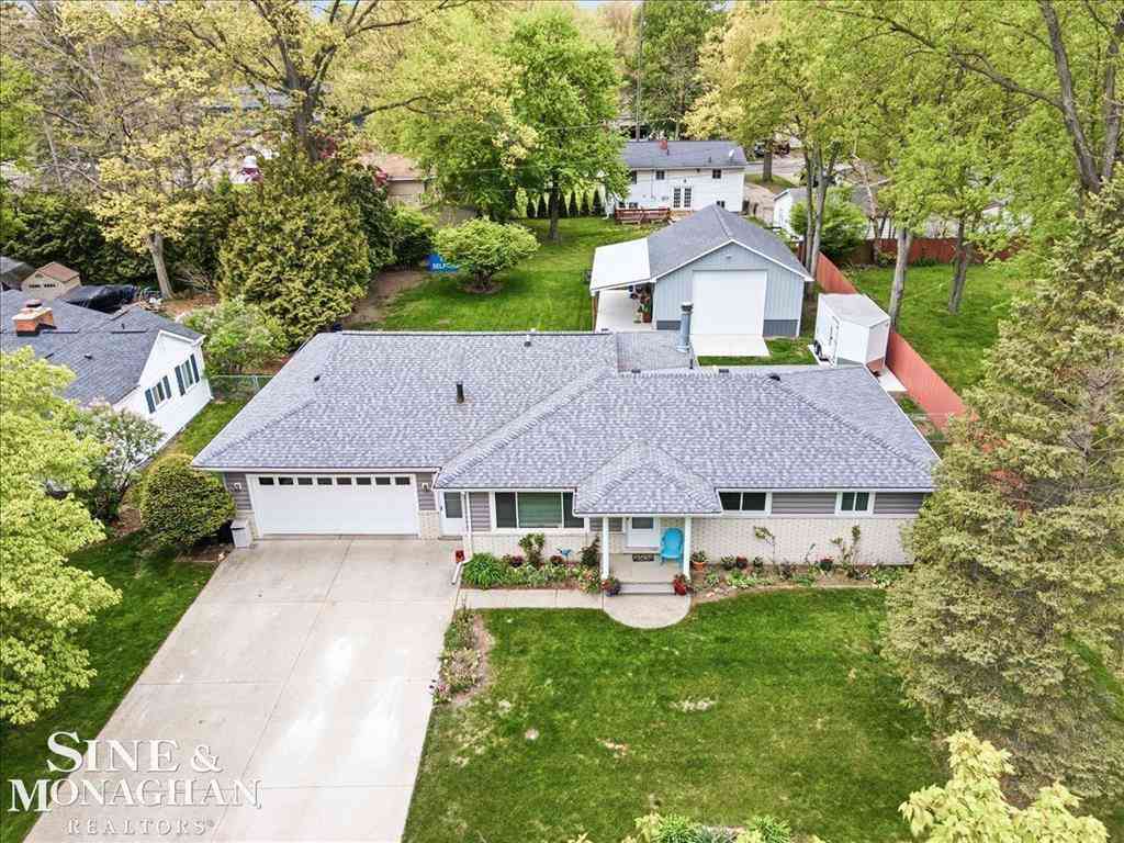 Homes For Sale - 829 Townsend Cresent West Street <br/> Algonac, MI 48001