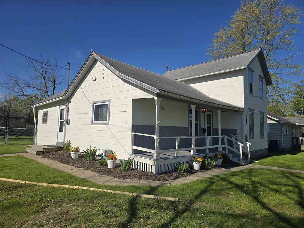 Homes For Sale - 117 W Mcneil Street <br/> Shiawassee County, Corunna, MI 48817