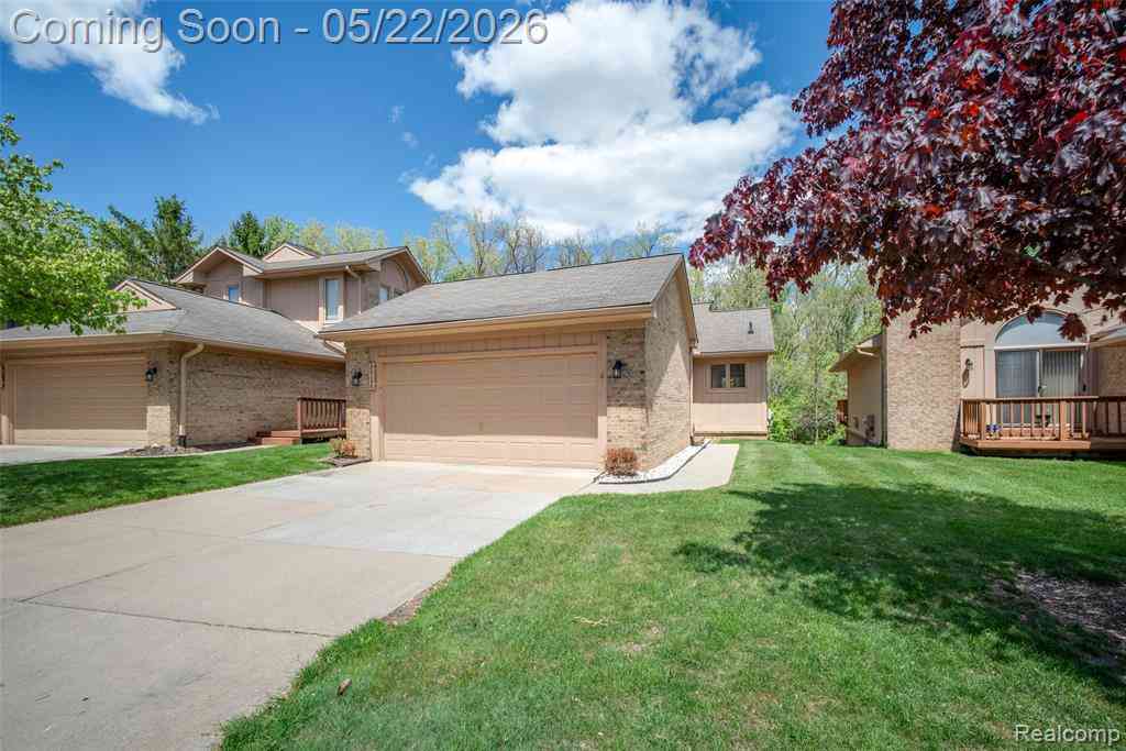 Condo For Sale - 22130 River Ridge Trail <br/> Farmington Hills, MI 48335