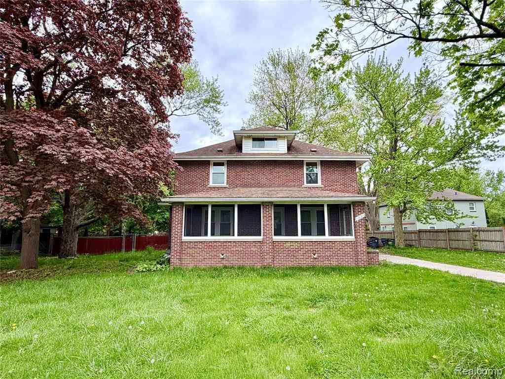 Homes For Sale - 1331 South Boulevard W W<br/> Troy, MI 48098