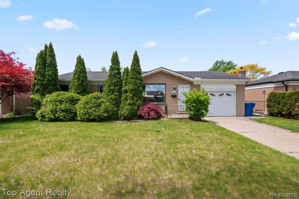 Homes For Sale - 29639 Malvina Drive <br/> Warren, MI 48088
